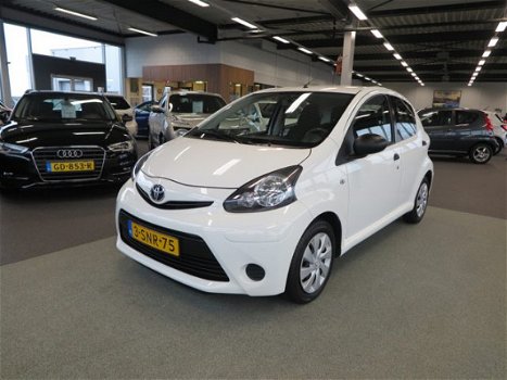 Toyota Aygo - 1.0 VVT-i Now 5-drs. AIRCO/1E EIGENAAR - 1