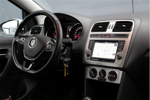 Volkswagen Polo - 1.0 TSI BlueMotion Ed. 5drs | Navigatie | Lm-wielen | Cruise control | Bluetooth | - 1