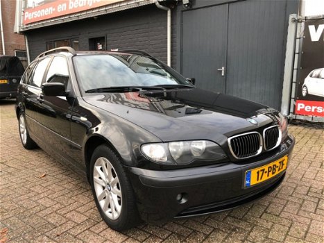 BMW 3-serie Touring - 318i Special Edition clima leer navi youngtimer nieuwstaat dealer onderhouden - 1