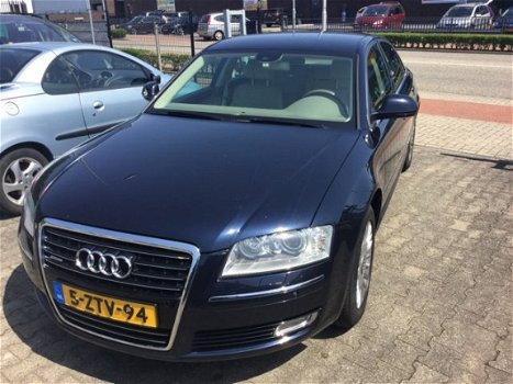 Audi A8 - 4.2 FSI q. Pro Line ZEER MOOI - 1