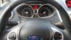 Ford Fiesta - 1.4 Titanium Airco Cruise Trekhaak NAP Nette Auto - 1 - Thumbnail