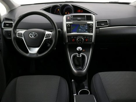 Toyota Verso - 1.8 Dynamic Skyview | Navigatie | Panoramadak | Bluetooth | - 1