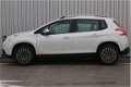 Peugeot 2008 - 1.2 82 pk Blue Lion | Navigatie | Parkeersensoren | Cruise Control | - 1 - Thumbnail