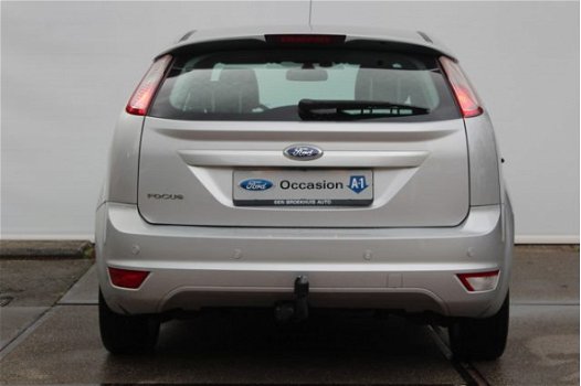 Ford Focus - 1.8 125 PK Limited | lage kilometerstand | Voorruitverwarming | Trekhaak | Keyless star - 1