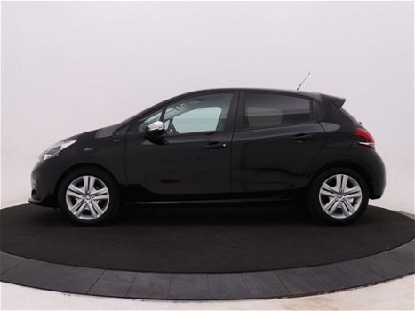 Peugeot 208 - 1.2 5drs PureTech Signature *AIRCO*NAVIGATIE*PRIVACY GLASS* | NEFKENS DEAL | - 1