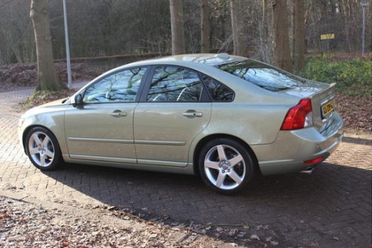 Volvo S40 - 2.5 T5 Automaat Summum 230PK - 1