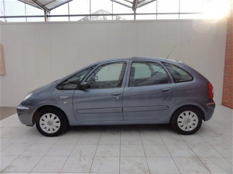 Citroën Xsara Picasso - 2.0i-16V Attraction Automaat L.M. Velgen | Parkeersensor achter | Trekhaak | - 1