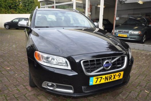 Volvo V70 - III 2.0 T - 1