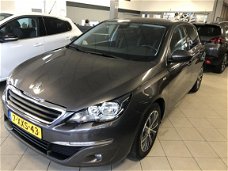 Peugeot 308 - 1.2 E-THP 110pk 5-DRS Style