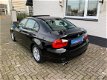 BMW 3-serie - 320i Executive / Xenon/ Stoelverwarming/ Cruise Control/ PDC/ ECC - 1 - Thumbnail