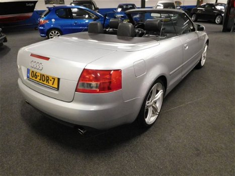 Audi A4 Cabriolet - 2.4 V6 5V 5v - 1