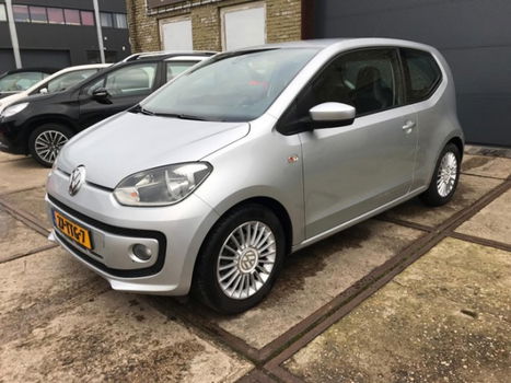 Volkswagen Up! - 1.0 high up BlueMotion Bj.2012 / Navi / Lm-velgen - 1