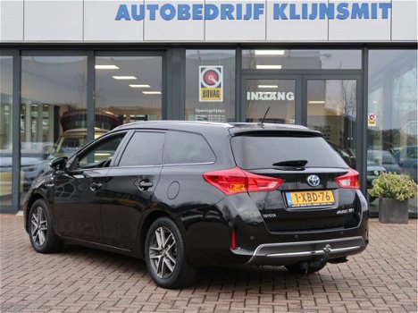 Toyota Auris Touring Sports - 1.8 Hybrid Dynamic | pano'dak | navi | trekhaak | led | - 1