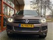 Volkswagen Touareg - 3.0 TDI Highline - 1 - Thumbnail