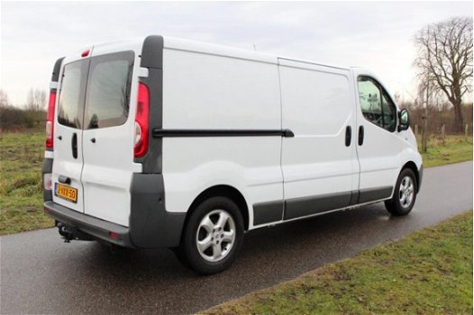 Renault Trafic - 2.0 dCi T29 L2H1 Eco Black Edition | Airco | 2 zitplaatsen rechtsvoor | Navigatie - 1