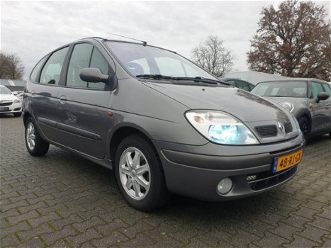 Renault Scénic - 1.6-16V Dynamique Aut. *1/2 LEDER+ECC+RADIO-CD+TREKHAAK+16