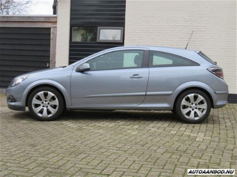 Opel Astra GTC - 1.6 Temptation - 1