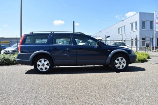 Volvo V70 Cross Country - 2.4 T Comfort Line - 1