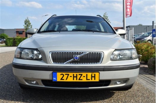 Volvo V70 - 2.4 Comfort Line - 1