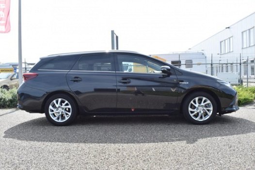 Toyota Auris Touring Sports - 1.8 Hybrid Lease - 1