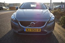 Volvo V40 - 2.0 D2 Kinetic Inclusief BTW