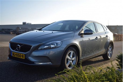 Volvo V40 - 2.0 D2 Kinetic Inclusief BTW - 1