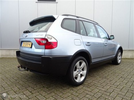 BMW X3 - 2.5i * AUTOMAAT / 4X4 / CRUISE - 1