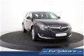 Opel Insignia Sports Tourer - 1.6 CDTi Automaat *Navigatie*Park Assist*Climate Control - 1 - Thumbnail