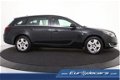 Opel Insignia Sports Tourer - 1.6 CDTi Automaat *Navigatie*Park Assist*Climate Control - 1 - Thumbnail