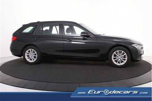 BMW 3-serie Touring - 316 d *Navigatie*Climate Control*Keyless - 1
