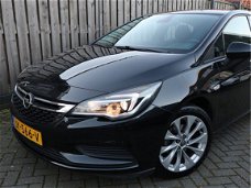 Opel Astra - 5 Drs 1.0 Turbo 105 PK Edition 17"Lichtmetalen Velgen, Parkeersensoren, Led