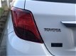 Toyota Yaris - 1.5 Full Hybrid 100pk Dynamic | Spoiler, 15inch, Keyless, Stoelverwarming, Zeer compl - 1 - Thumbnail
