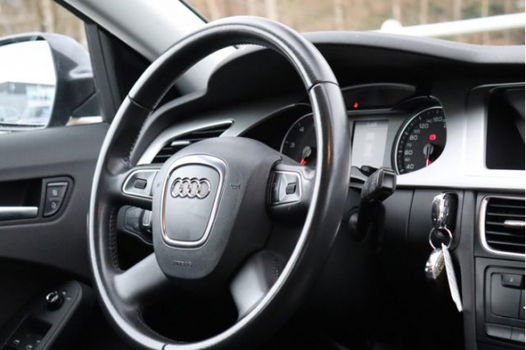 Audi A4 Avant - 1.8 TFSI 120 pk Automaat Pro Line Business | Navigatie | Parkeersensoren | Climatron - 1