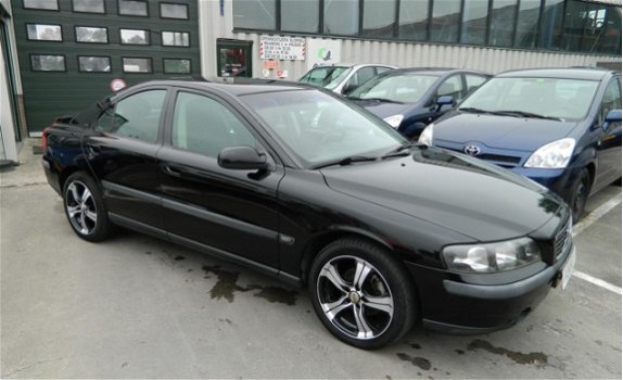 Volvo S60 - 2.4 140PK - 1