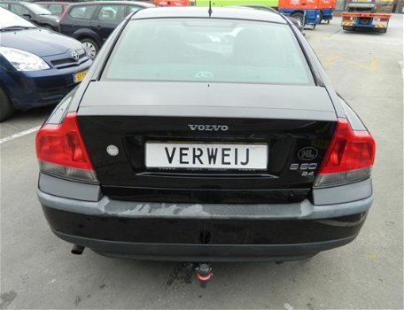 Volvo S60 - 2.4 140PK - 1