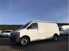 Volkswagen Transporter - 2.0 TDI 102 PK / L2H1 / 1e EIG. / INRICHTING / IMPERIAAL / TREKHAAK / AIRCO