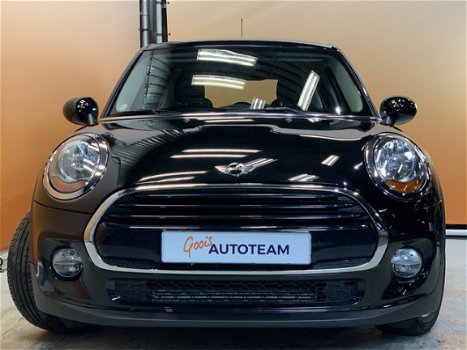 Mini Mini Cooper - 1.5 Pepper Automaat Lage KM-stand Stoelverwarming 5-deurs - 1