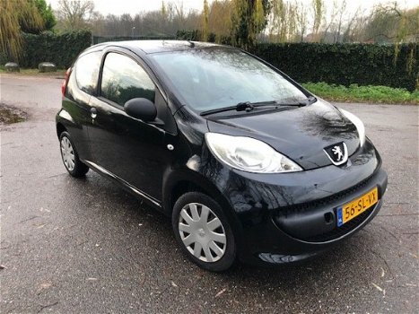 Peugeot 107 - 1.0-12V XR - 1