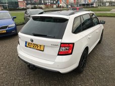 Skoda Fabia Combi - 1.2 TSI Monte Carlo , Cruise, Panorama, Front Splitter, Zwarte spiegelkappen, Ca