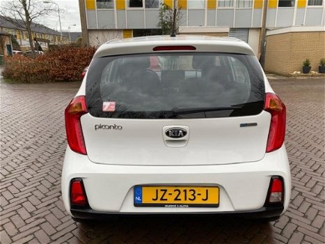 Kia Picanto - 1.0 CVVT DynamicLine Eerste eigenaar / 33.000 NAP / Cruise control / Digitale airco - 1