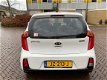 Kia Picanto - 1.0 CVVT DynamicLine Eerste eigenaar / 33.000 NAP / Cruise control / Digitale airco - 1 - Thumbnail