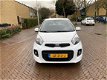 Kia Picanto - 1.0 CVVT DynamicLine Eerste eigenaar / 33.000 NAP / Cruise control / Digitale airco - 1 - Thumbnail