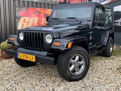 Jeep Wrangler - 4.0i -LIKE NEW - 1