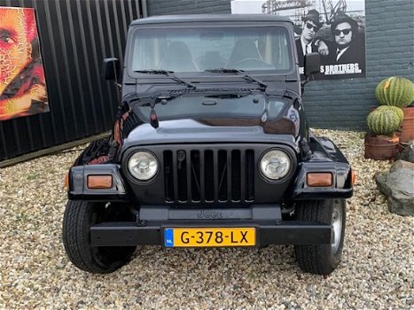 Jeep Wrangler - 4.0i -LIKE NEW - 1