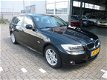 BMW 3-serie Touring - 318d Business Line AUT/FACELIFT/2010 - 1 - Thumbnail