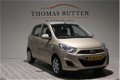 Hyundai i10 - 2011/ Automaat/ CV/ Elek ramen/ Dealeronderhouden/ Usb aansluiting/ Radio cd/ Boekjes - 1 - Thumbnail