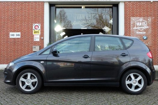 Seat Altea - 1.6 Reference / Nieuwe D-riem / Airco / Cruise control - 1