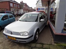 Volkswagen Golf - 1.6 Comfortline