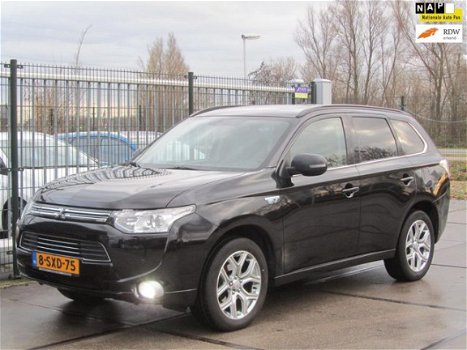 Mitsubishi Outlander - 2.0 PHEV Instyle DAK/ LEER/ XENON - 1