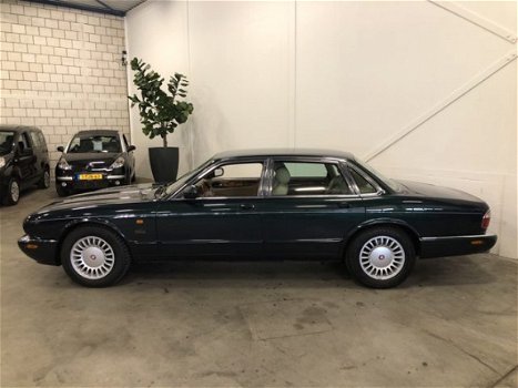 Jaguar Sovereign - 4.0 V8 automaat airco leer cruise - 1